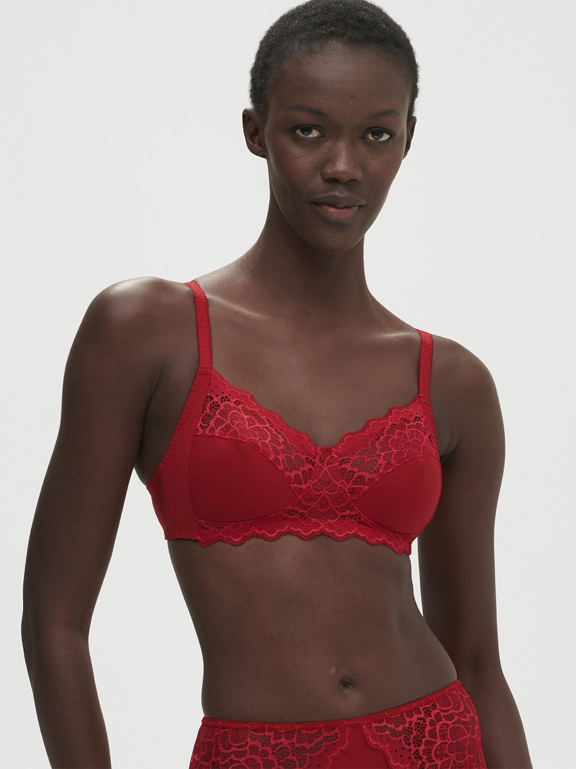 Caresse Wireless Triangle - Tango Red
