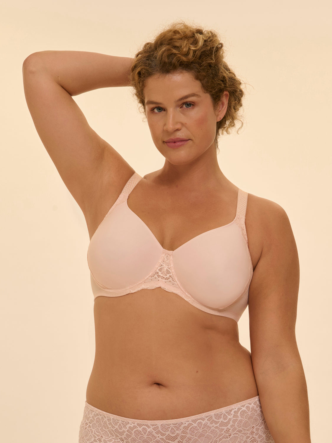 Rigid moulded bra - Blush