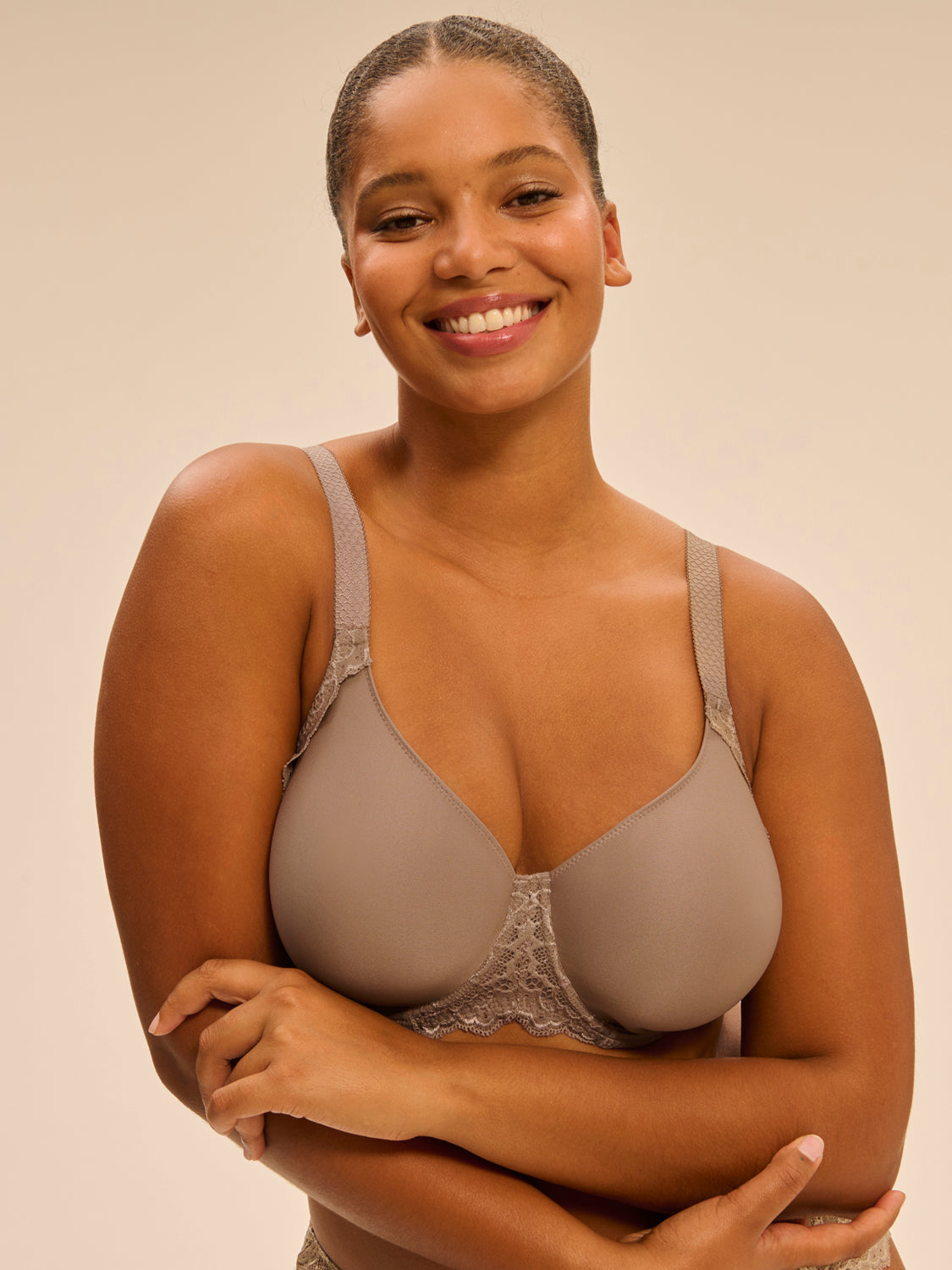 Moulded rigid underwired bra - Grege