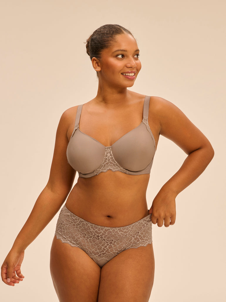 Moulded rigid underwired bra - Grege