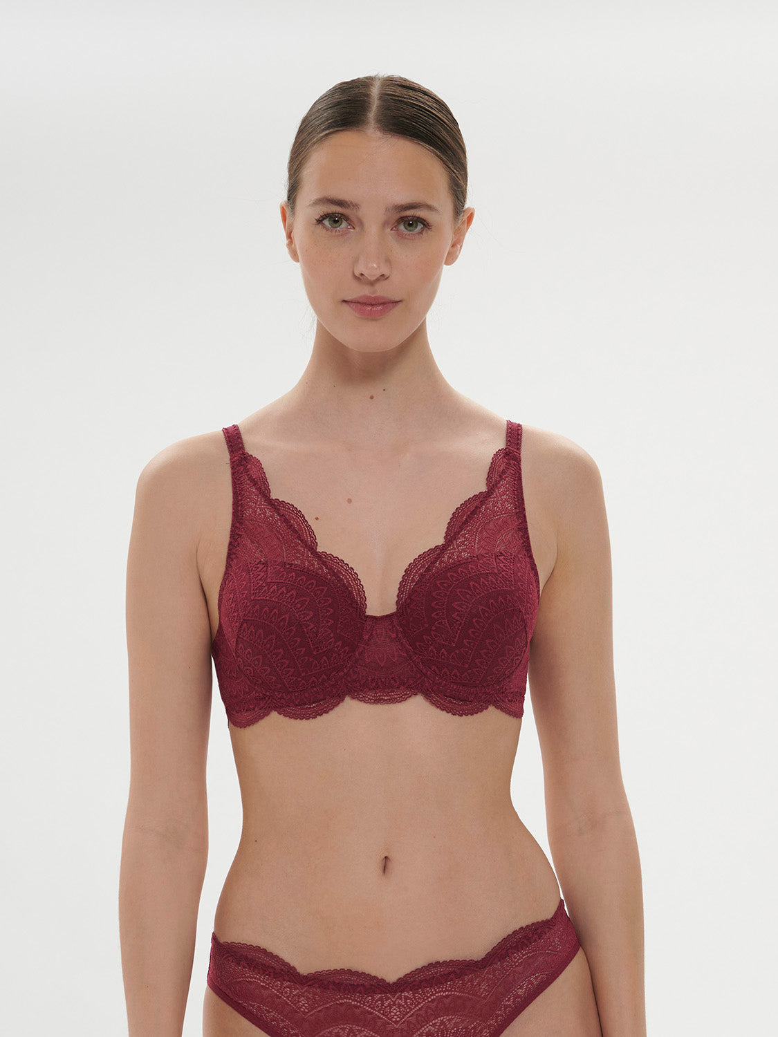 Squared neckline spacer bra - Spinel Red