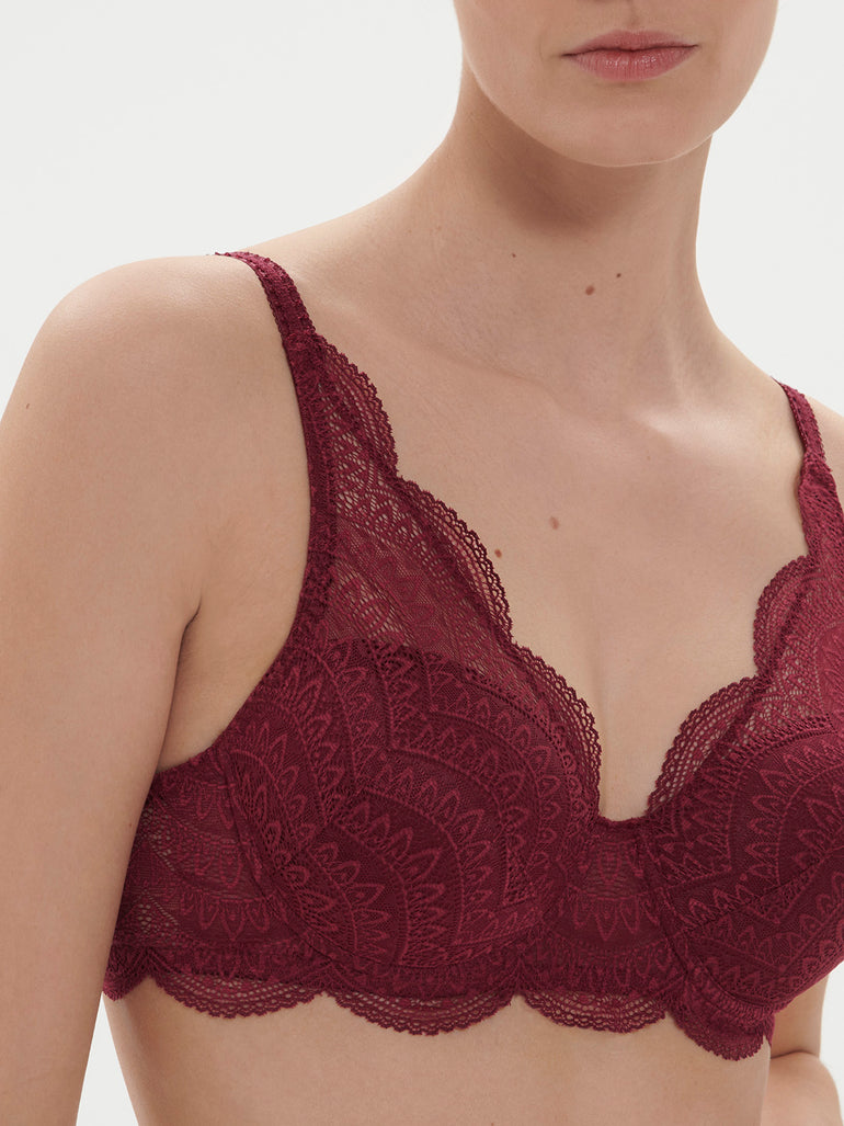 Squared neckline spacer bra - Spinel Red