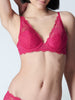 Reve Triangle Contour - Cranberry