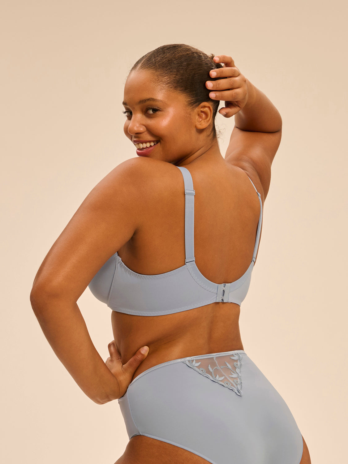Rigid moulded bra - Dream Blue– Simone Pérèle UK