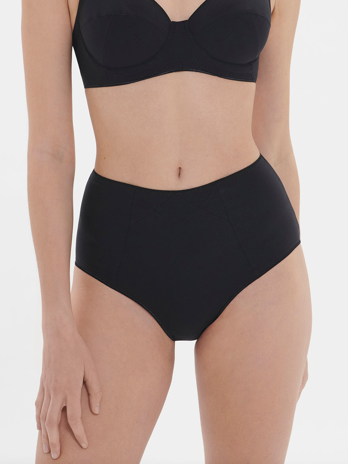 High-waist brief - Black