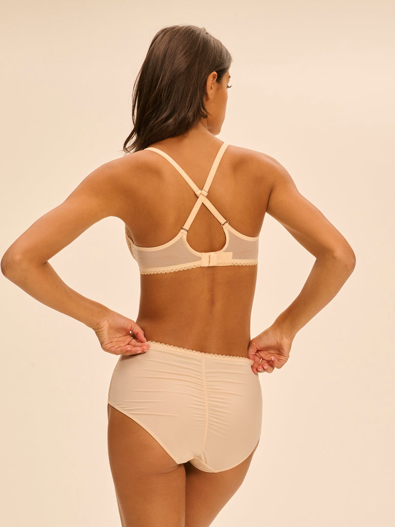 Plunging underwired bra - Chic Beige