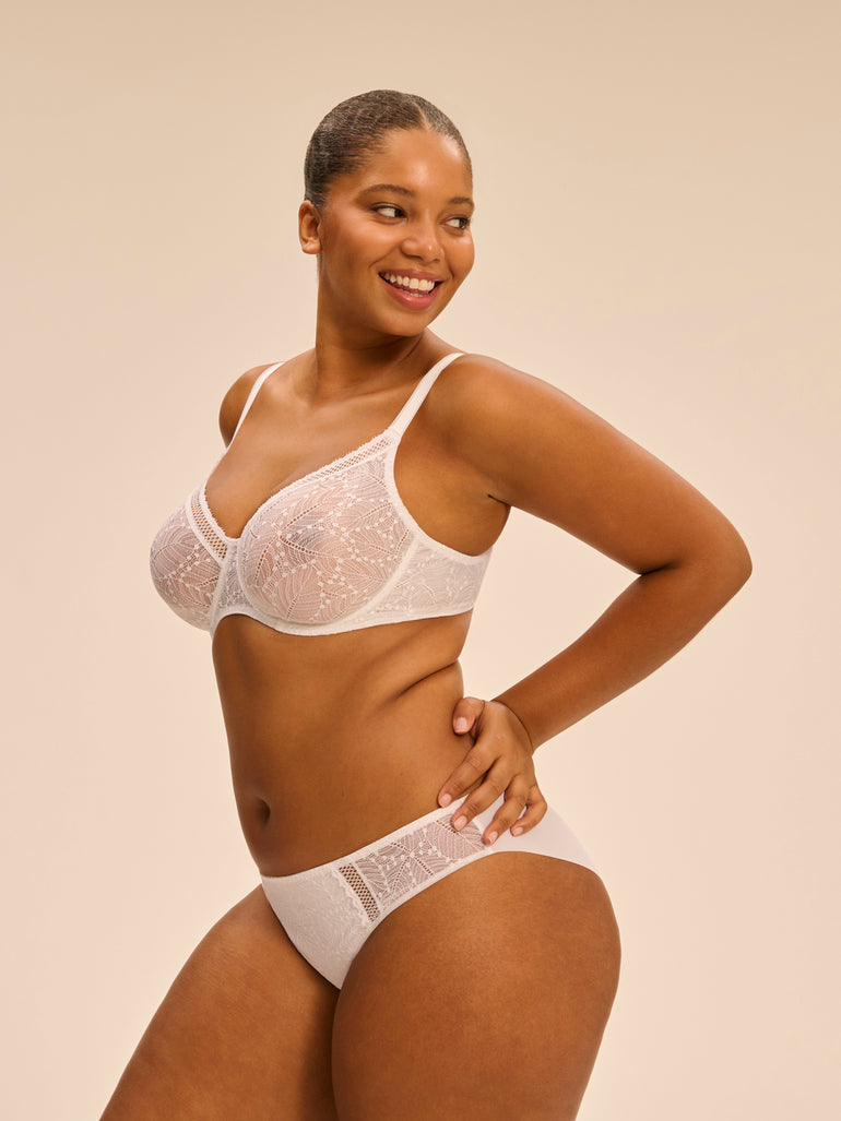 Plunging moulded underwired bra - White