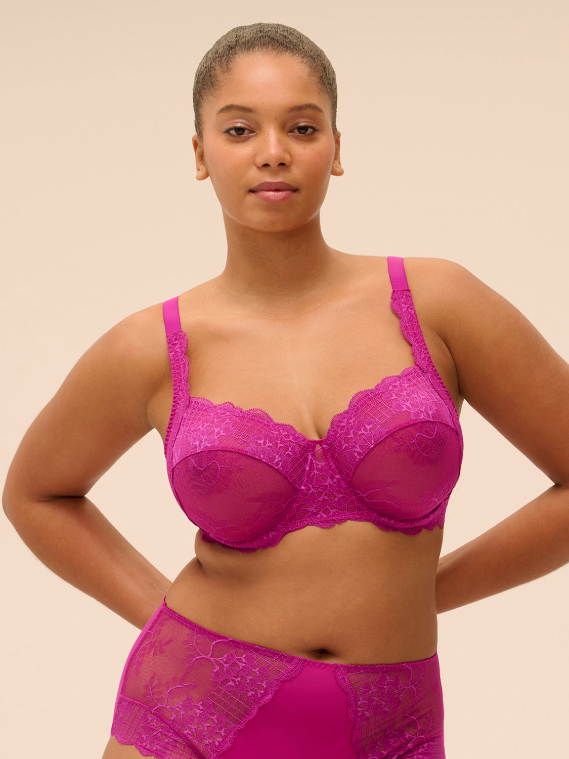 Squared neckline full cup bra - Azalea