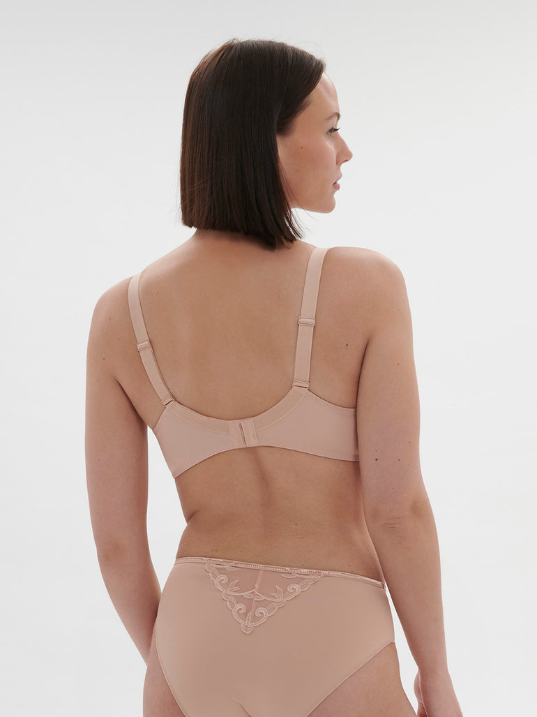 Rigid moulded bra - Peau rosée