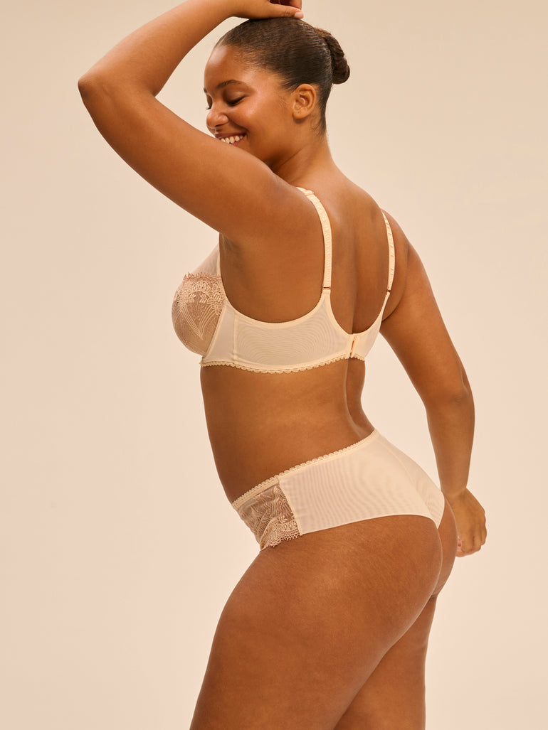 Plunging underwired bra - Chic Beige