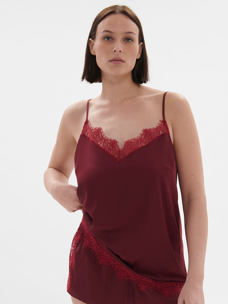 Top - Spinel Red